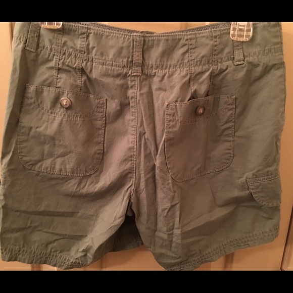 Dockers Light Green Cargo Shorts, Size 4 - Picture 3 of 3